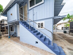 767 Paani St in Honolulu, HI - Building Photo - Building Photo