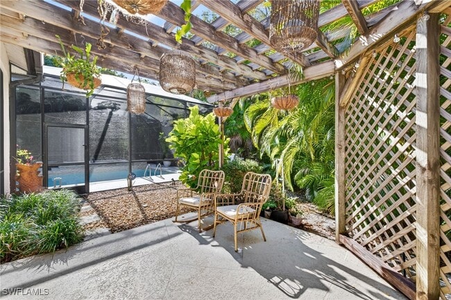 property at 2229 Goshawk Ct