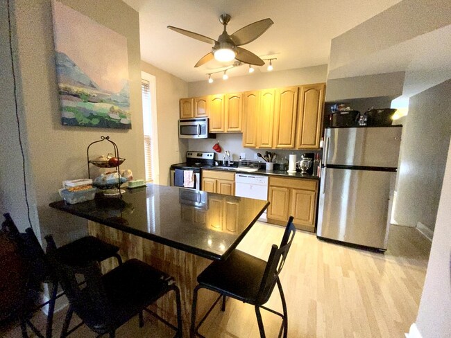 1936 N 7th St, Unit 3 photo'