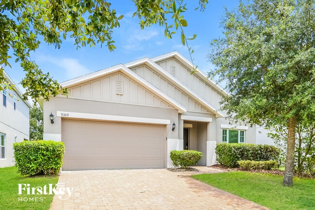 9309 Oglethorpe Dr in Groveland, FL - Building Photo - Building Photo