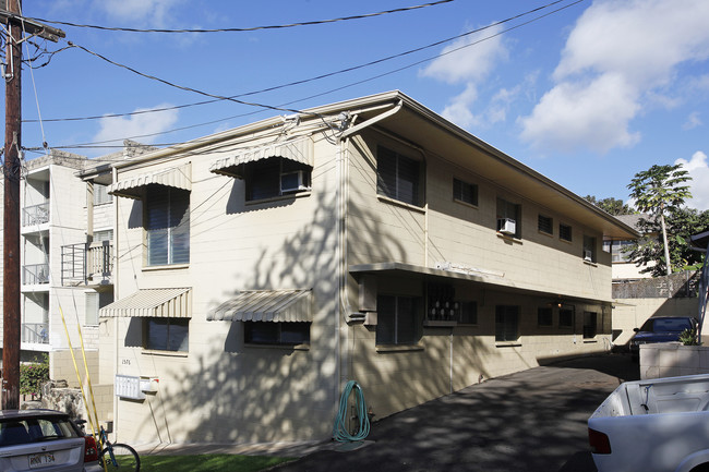 1576 Frear St in Honolulu, HI - Building Photo - Building Photo