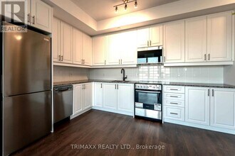 2333 Khalsa Gate in Oakville, ON - Building Photo - Building Photo