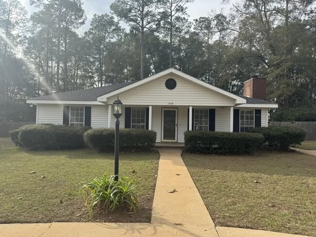 property at 1518 W Longleaf Dr