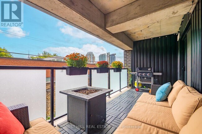 property at 45 Dovercourt Rd