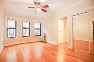 6039 N Kenmore Ave in Chicago, IL - Building Photo