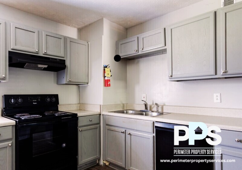 1126 Maple St in Carrollton, GA - Building Photo