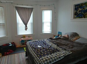 2 Vassar St, Unit 1 in Medford, MA - Building Photo - Building Photo