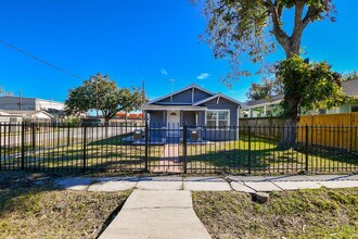 610 Vincent St in Houston, TX - Building Photo - Building Photo