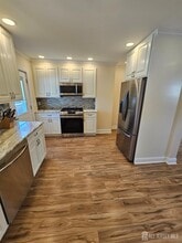 48 Martin Terrace in Woodbridge, NJ - Building Photo - Building Photo