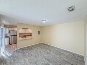 1873 N Congress Ave in West Palm Beach, FL - Building Photo - Building Photo