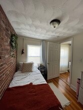 25 Chelsea St, Unit 3 in Boston, MA - Foto de edificio - Building Photo