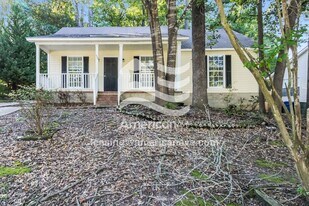 130 Bradstone Rd in Irmo, SC - Building Photo