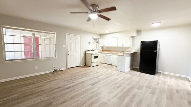 property at 2512-2512 26th St