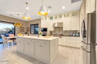 9726 E S Bend Dr in Scottsdale, AZ - Building Photo - Building Photo