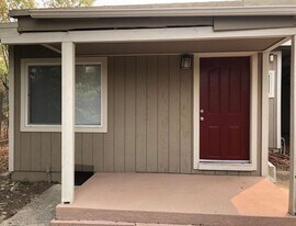 5404 Rockwell Dr in North Highlands, CA - Building Photo