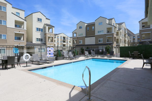 Fountainhouse at Victorian Square Apartments