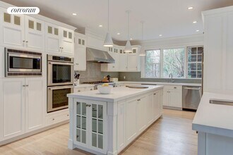 50 Osborne Ln in East Hampton, NY - Building Photo - Building Photo