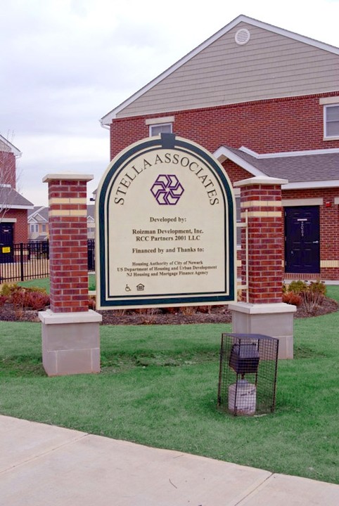 Stella Garden Apartments in Newark, NJ - Building Photo