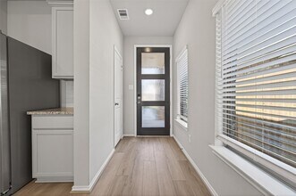 1011 Shl Crk Trl in Conroe, TX - Building Photo - Building Photo