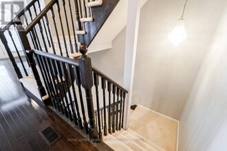 24 Larson Peak Rd in Caledon, ON - Building Photo - Building Photo