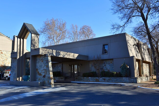 Six Thousand Penn in Oklahoma City, OK - Building Photo - Building Photo