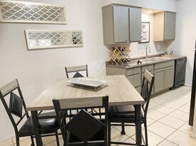 3901 S Garnett Rd in Tulsa, OK - Building Photo