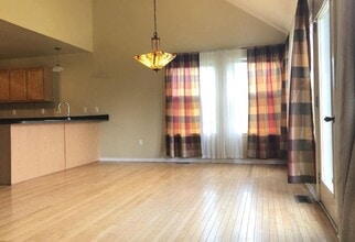 4838 Sycamore Dr in Ypsilanti, MI - Building Photo - Building Photo