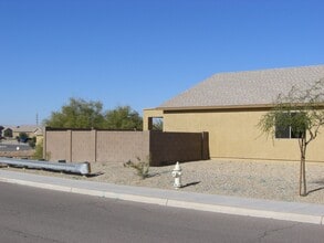 4042 E Big Game Pl in Tucson, AZ - Foto de edificio - Building Photo