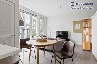 1255 Harrison St-Unit -FL2-ID531 in Seattle, WA - Building Photo - Building Photo