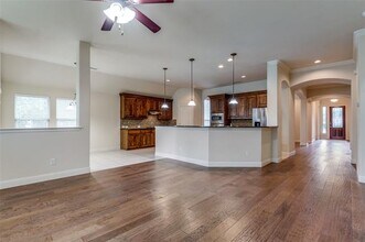 9555 Crown Ridge Dr in Frisco, TX - Building Photo - Building Photo