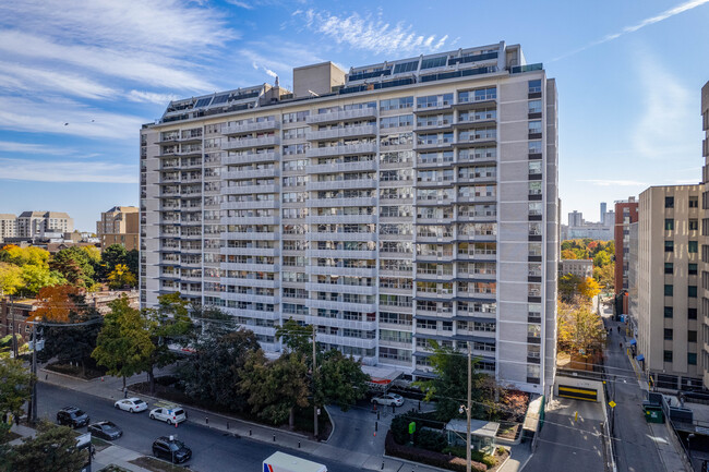 45 Balliol Street in Toronto, ON - Building Photo - Building Photo