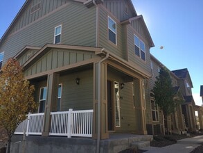 1431 Rinker Way in Castle Rock, CO - Foto de edificio - Building Photo