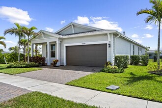 11340 SW Lyra Dr. in Port St. Lucie, FL - Building Photo - Building Photo