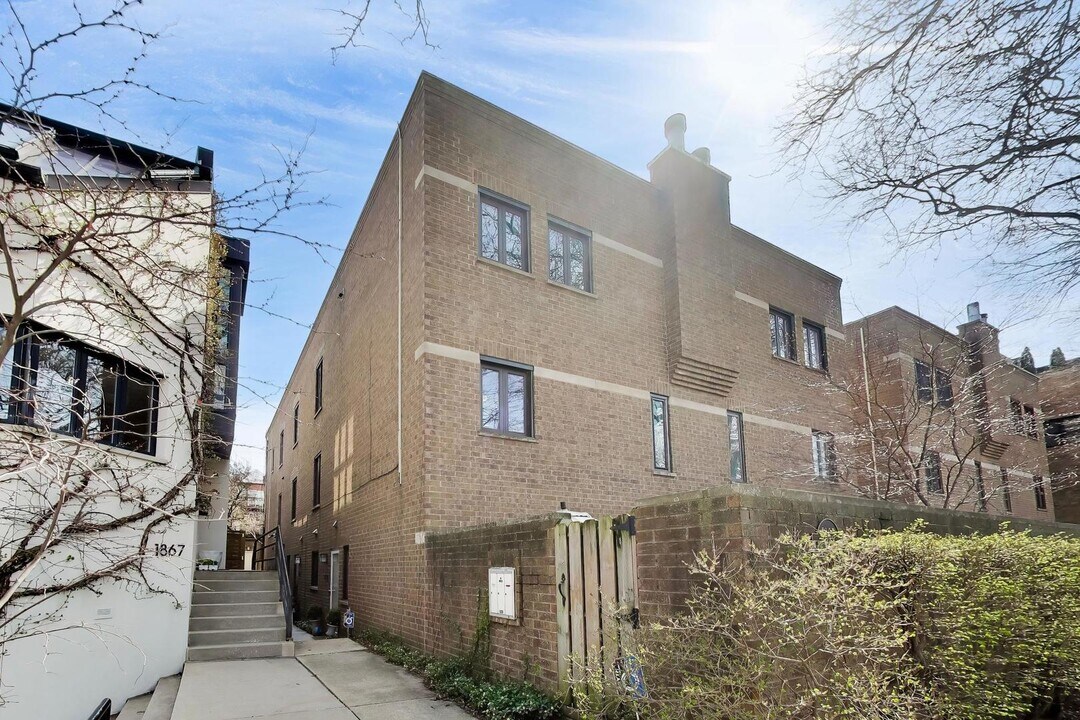 1865 N Dayton St in Chicago, IL - Building Photo