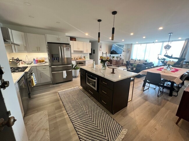 100 West Ave, Unit B6