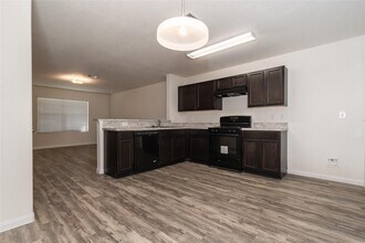 5438 Quail Cove Ln in Houston, TX - Building Photo - Building Photo