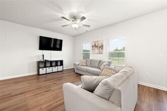 6373 Rosetta Dr in Atlanta, GA - Building Photo - Building Photo