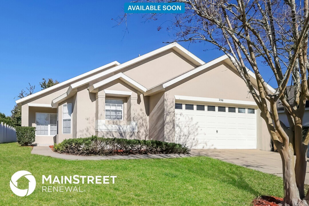 2561 Oneida Loop in Kissimmee, FL - Building Photo