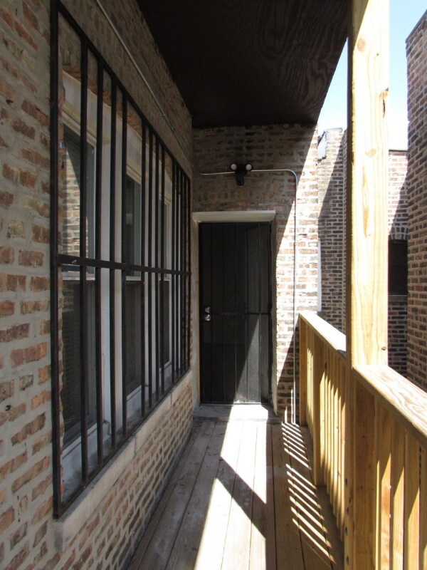 8246 S Racine Ave in Chicago, IL - Building Photo - Building Photo