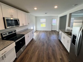 743 Bluegrass Pt in New Braunfels, TX - Building Photo - Building Photo