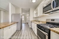 537 Chateau Ave photo'