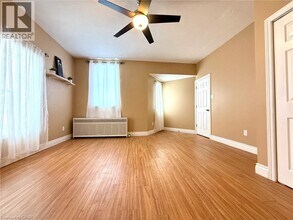 221 Ahrens St W in Kitchener, ON - Building Photo - Building Photo