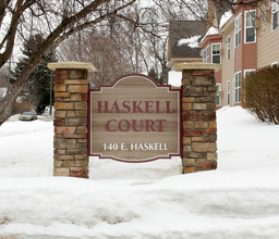 Haskell Court in West St. Paul, MN - Building Photo - Building Photo