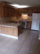 12345 Woodrose Ct in Ft. Myers, FL - Building Photo - Building Photo