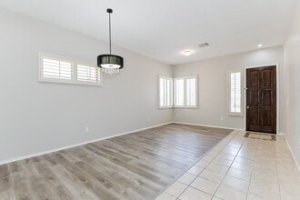 322 E Calle Cano in Green Valley, AZ - Building Photo - Building Photo