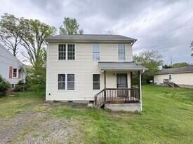 3905 Schisler Dr in Greensboro, NC - Building Photo