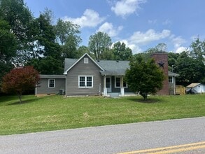 1414 Muddy Creek Rd in Blountville, TN - Building Photo - Building Photo