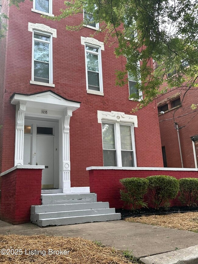 1215 S 1st St in Louisville, KY - Building Photo - Building Photo