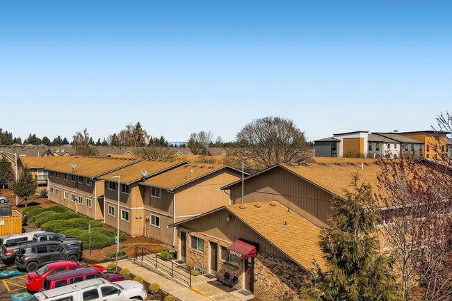 Images Garden View Apartments in Vancouver, WA - Foto de edificio - Building Photo