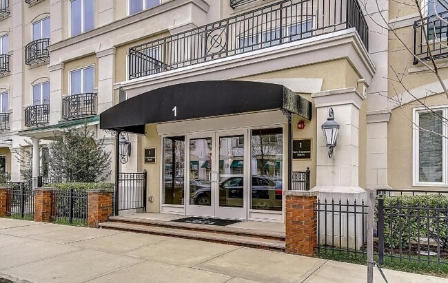 property at 1 N Commerce Square